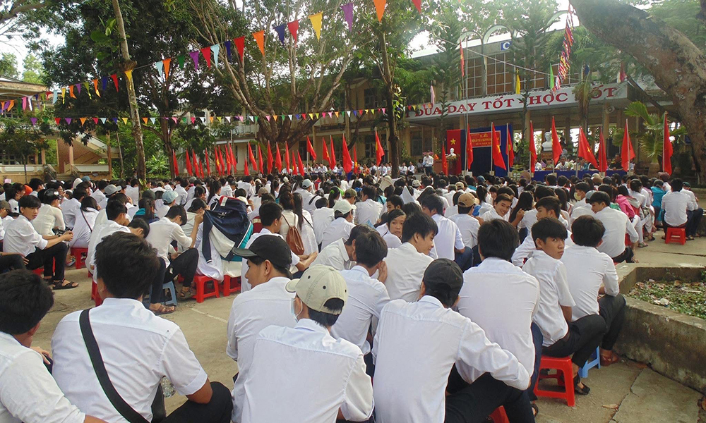 Trường THPT Phan Ngọc Hiển (Cà Mau): Thực hư chuyện học sinh đi KCB bị hết hạn thẻ BHYT?