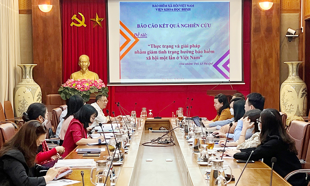 Giải pháp giảm tình trạng hưởng BHXH một lần ở Việt Nam