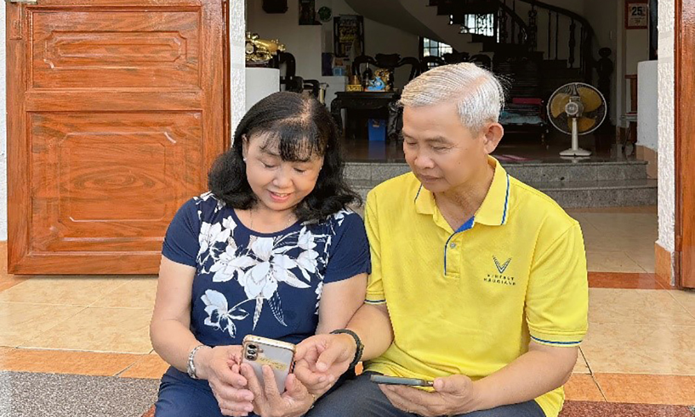 Chi trả lương hưu, trợ cấp BHXH qua tài khoản cá nhân: Nhanh chóng, an toàn, vì lợi ích Nhân dân