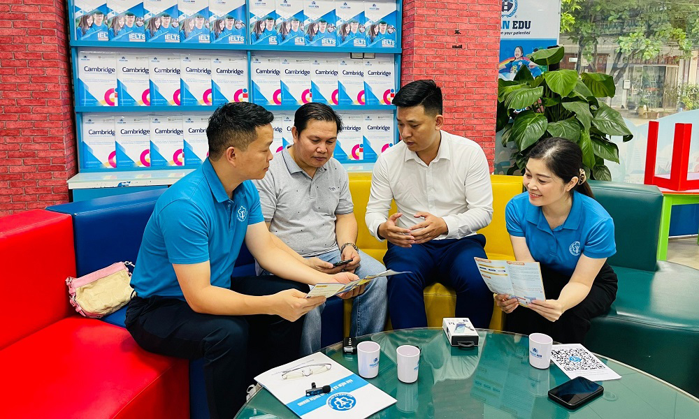 Tuyên Quang đưa ứng dụng VssID-BHXH số đến NLĐ nước ngoài