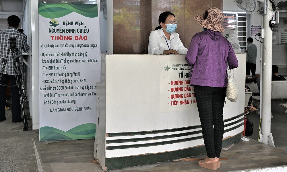 UBND tỉnh Bến Tre: Yêu cầu đẩy mạnh KCB BHYT bằng CCCD gắn chíp, VNeID và VssID-BHXH số