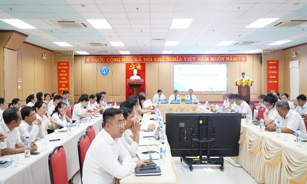 Phó Giám đốc BHXH Việt Nam Nguyễn Đức Hòa làm việc với BHXH tỉnh Quảng Ngãi