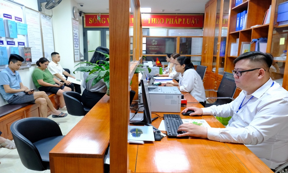 Bảo đảm chế độ phụ cấp, nâng bậc lương công chức, viên chức sau sắp xếp