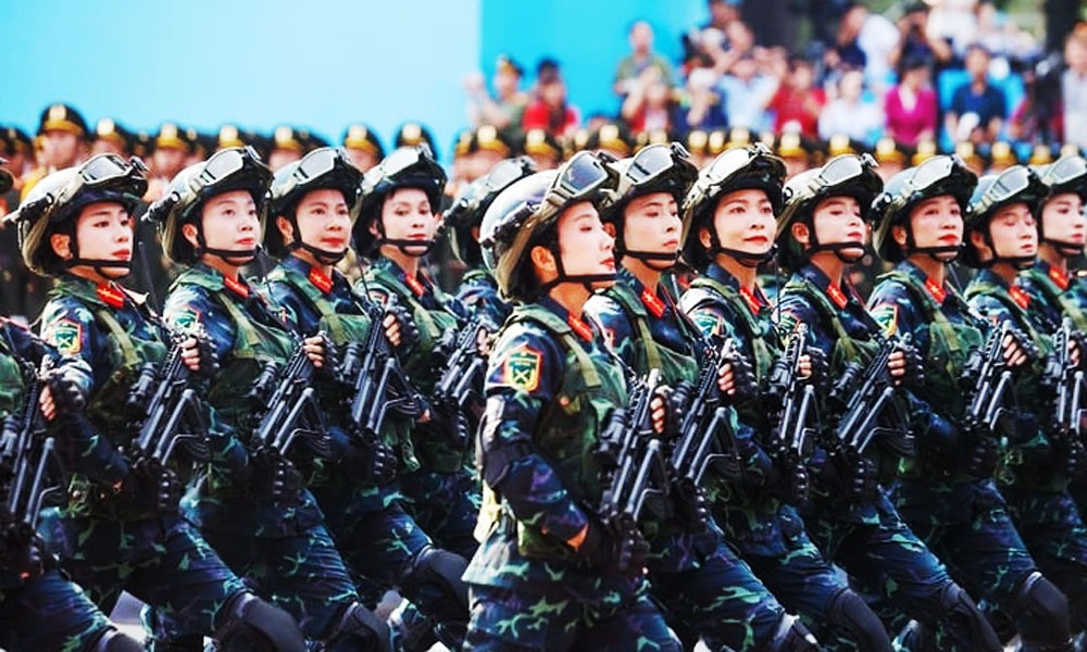 Chế độ ốm đau đối với quân nhân và người làm công tác cơ yếu hưởng lương như đối với quân nhân