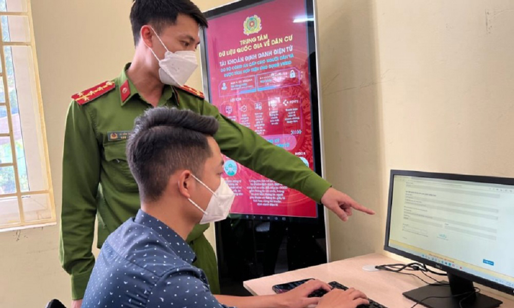 Chính phủ yêu cầu bãi bỏ ngay các quy định xuất trình sổ hộ khẩu