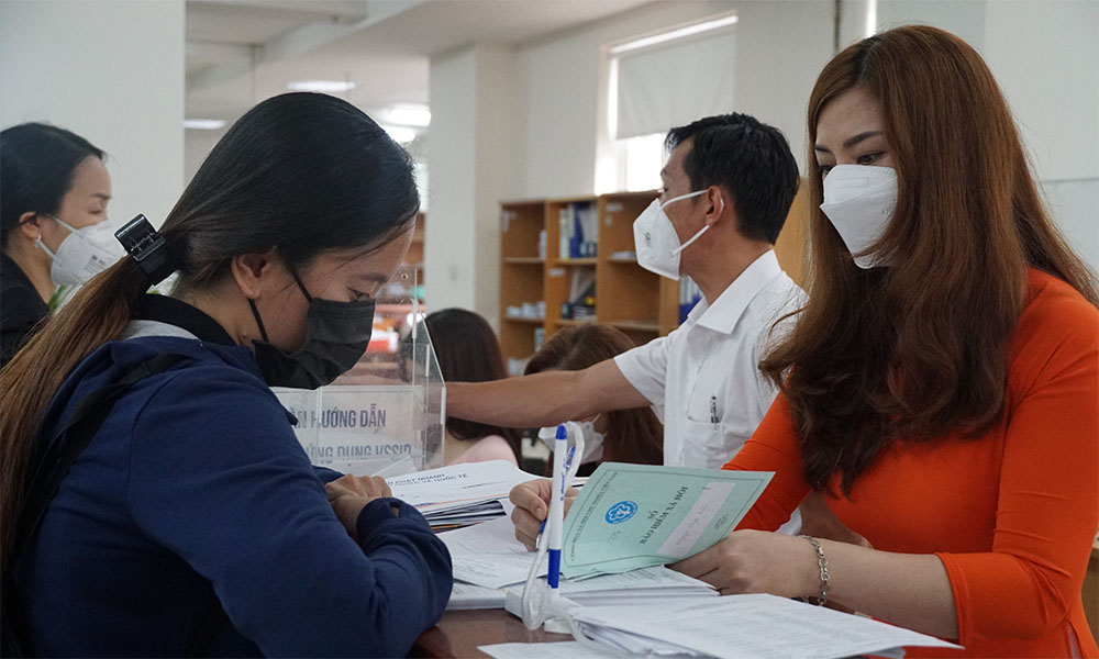 Thực hiện Chiến lược quốc gia thu hút, trọng dụng nhân tài và những khó khăn, thách thức đặt ra đối với ngành BHXH Việt Nam