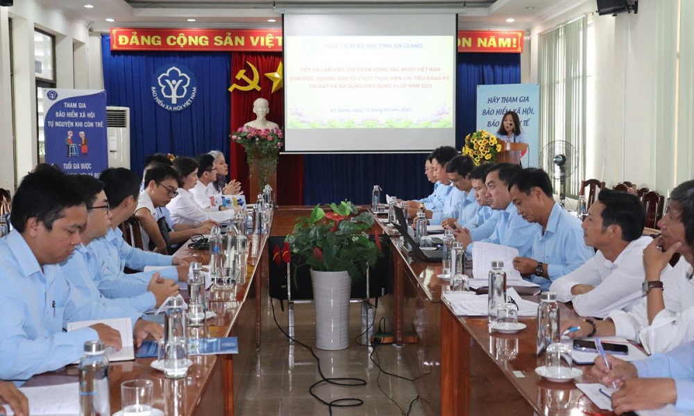 BHXH An Giang tích cực triển khai ứng dụng VssID