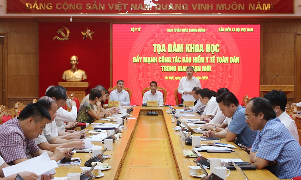Đẩy mạnh công tác BHYT toàn dân trong giai đoạn mới