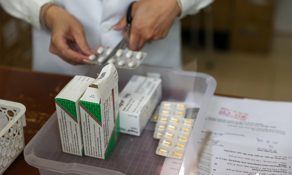 Chấn chỉnh tình trạng kê đơn thuốc ngoài danh mục BHYT