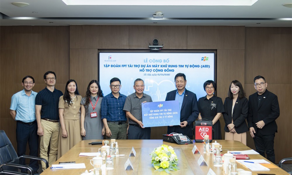Khởi động dự án máy khử rung tim tự động cho cộng đồng đầu tiên tại Việt Nam