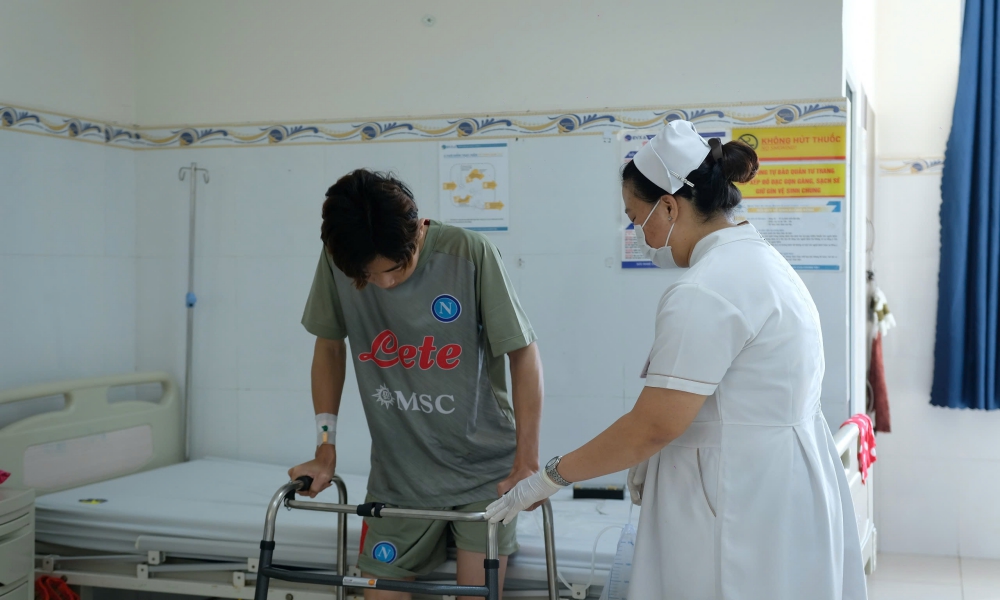 Nhiều người trẻ bị hoại tử chỏm xương đùi nặng