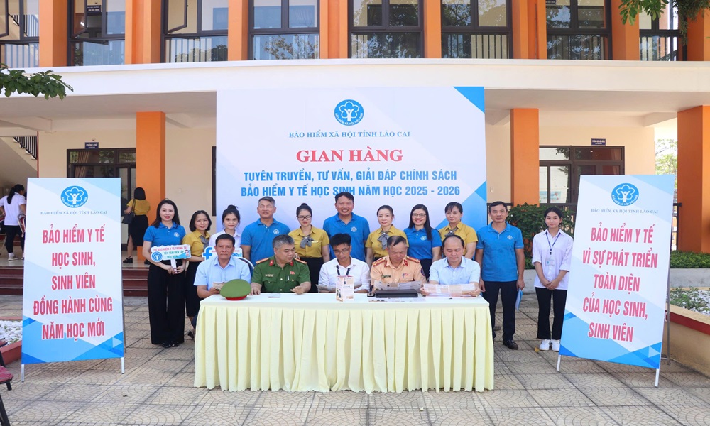 Lào Cai: Tuyên truyền, tư vấn chính sách BHYT đến hơn 900 học sinh
