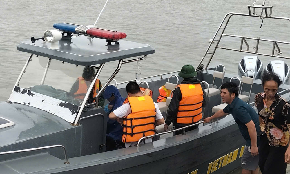 Sẵn sàng thu dung, cấp cứu, điều trị kịp thời nạn nhân do bão, mưa lũ