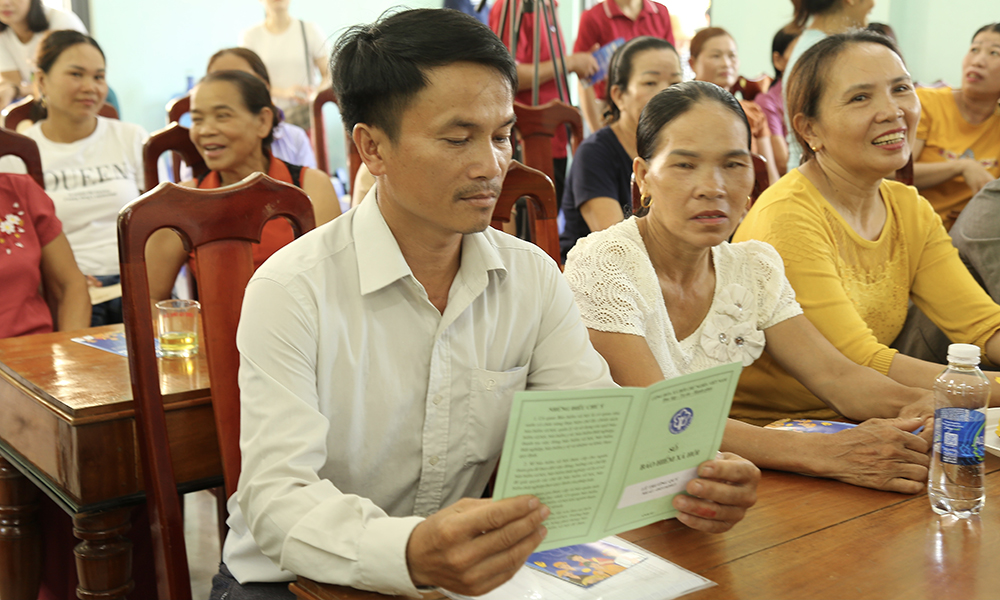 Chế độ thai sản mang niềm vui đến với người tham gia BHXH tự nguyện