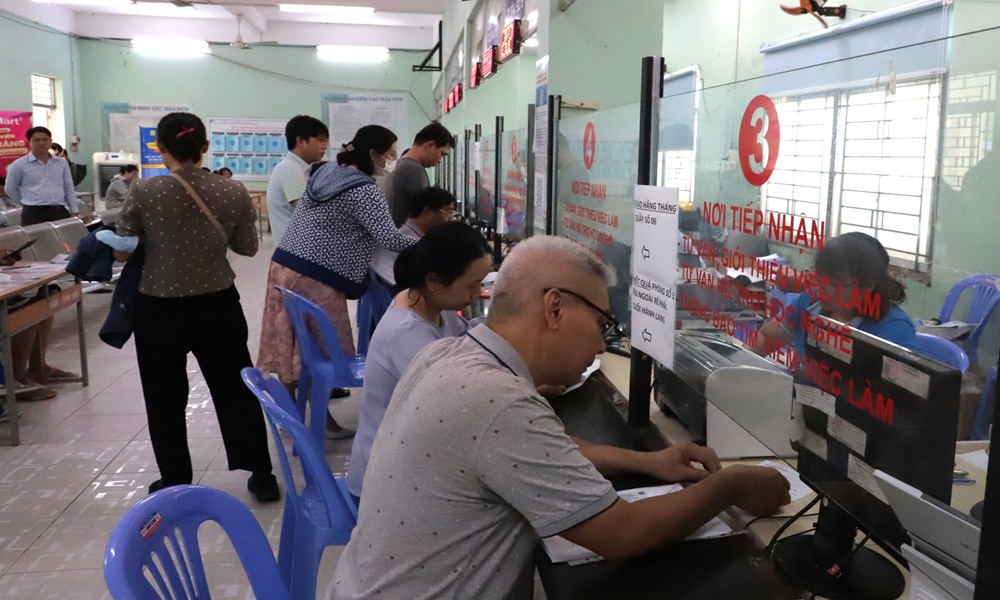 Người thất nghiệp ở TP. Hồ Chí Minh giảm gần 18%