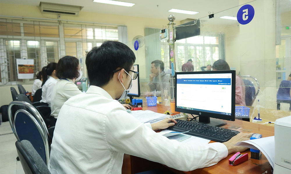 Quy trình thủ tục chốt sổ BHXH trong trường hợp công ty cũ nợ BHXH