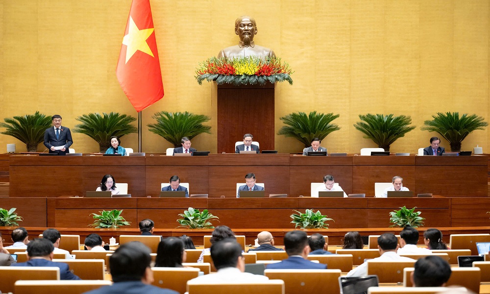 Đại biểu Quốc hội đề nghị tăng lương sớm để cán bộ công chức yên tâm cống hiến