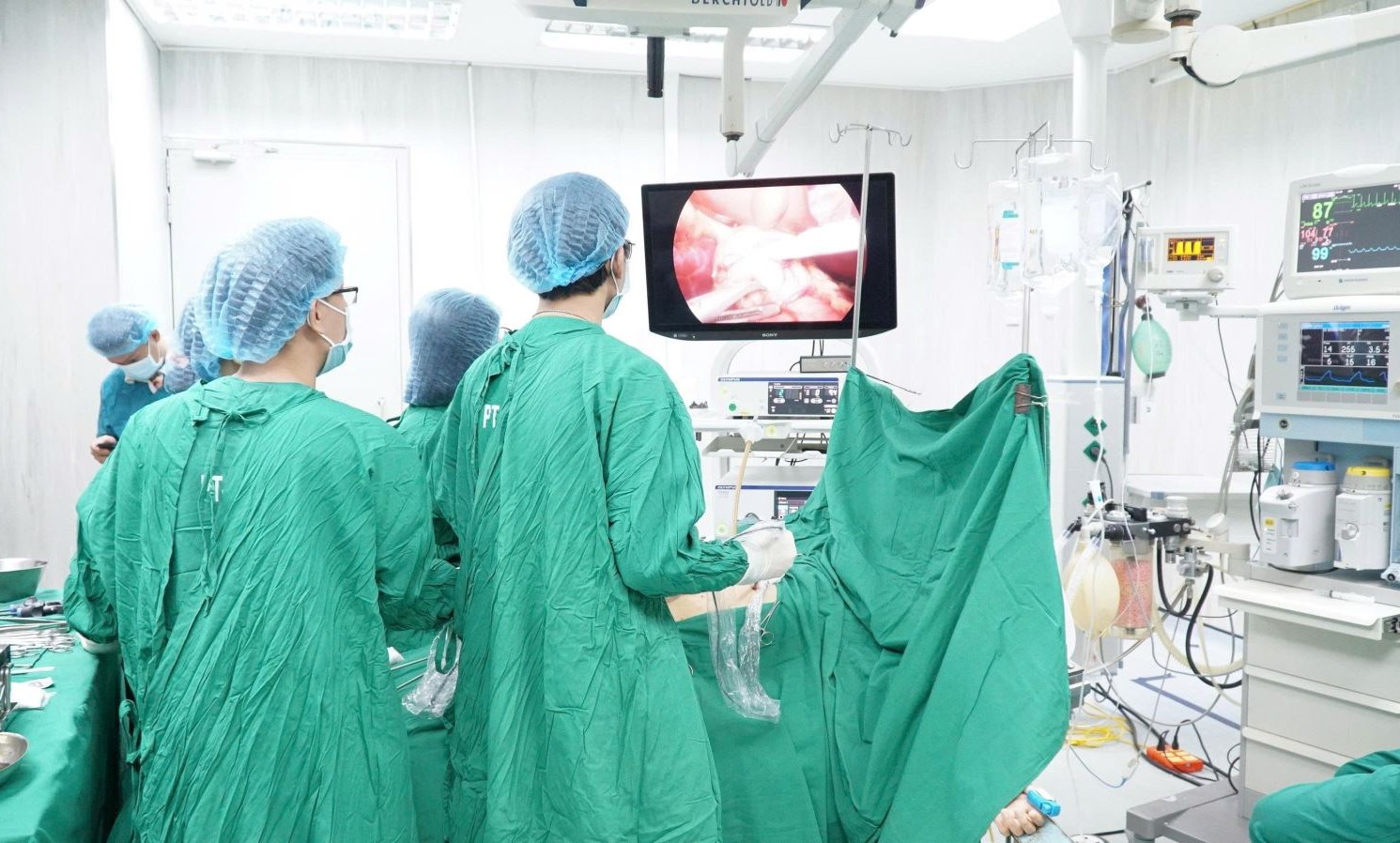 Đắk Lắk yêu cầu kiểm soát chặt chẽ chi phí khám, chữa bệnh bảo hiểm y tế