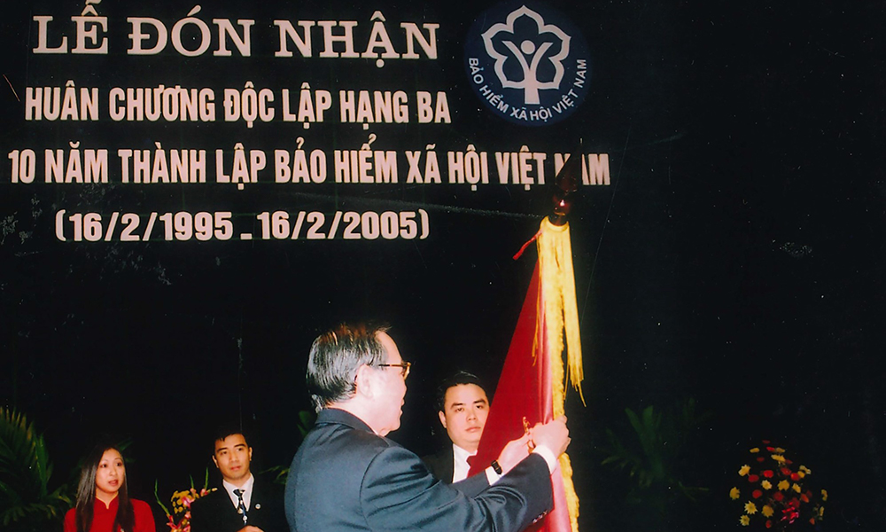 Hiệu quả những năm đầu đổi mới tổ chức thực hiện BHXH, BHYT 