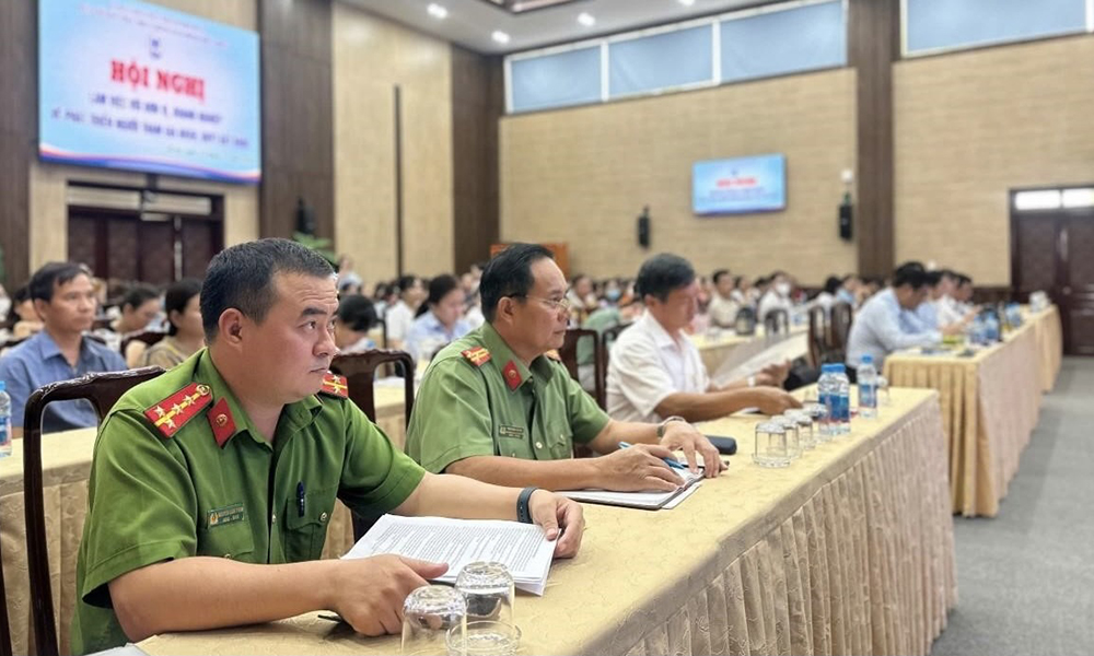 TP.Dĩ An (Bình Dương): Làm việc với 140 đơn vị, DN về thực hiện chính sách BHXH, BHYT