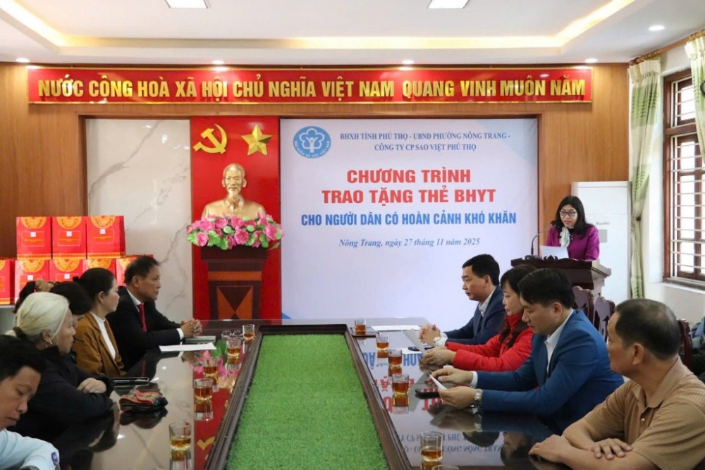 Triển khai Chương trình tặng thẻ BHYT cho người dân có hoàn cảnh khó khăn