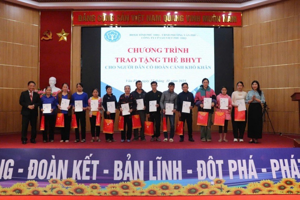 Triển khai Chương trình tặng thẻ BHYT cho người dân có hoàn cảnh khó khăn