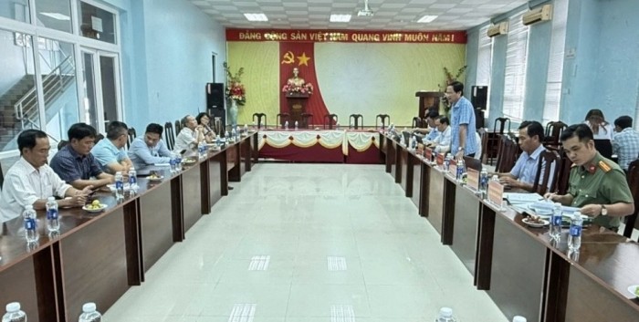 Cà Mau: Một số đơn vị, doanh nghiệp có nguy cơ bị dừng gia hạn thẻ BHYT