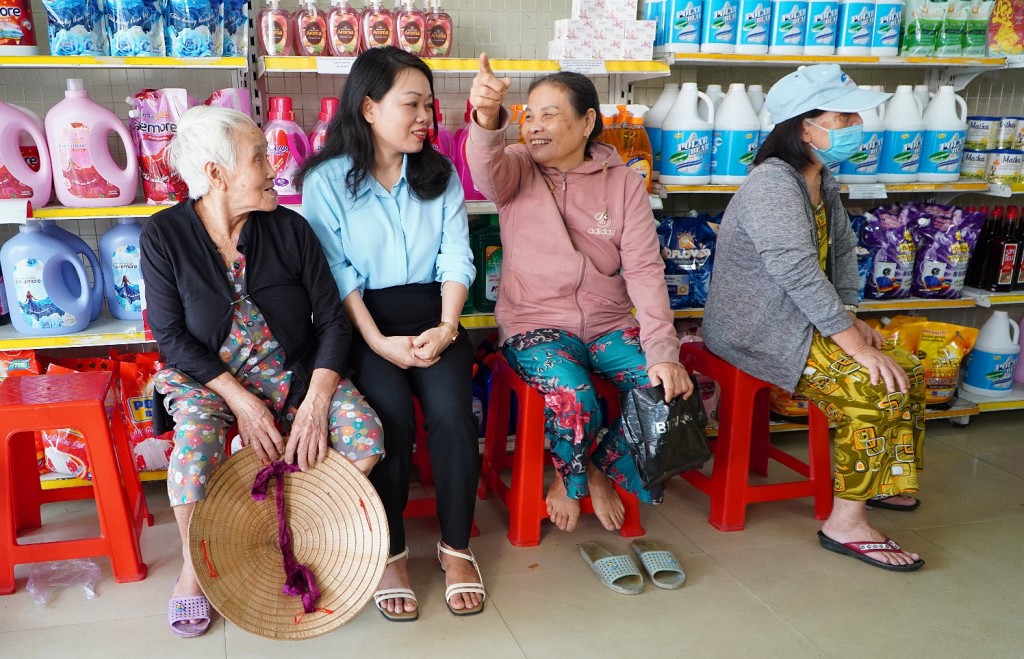 Gia Lai: Chi trả gộp 3 tháng lương hưu kịp thời, tiếp sức người dân vùng ảnh hưởng thiên tai Gia Lai: Chi trả gộp 3 tháng lương hưu kịp thời, tiếp sức người dân vùng ảnh hưởng thiên tai