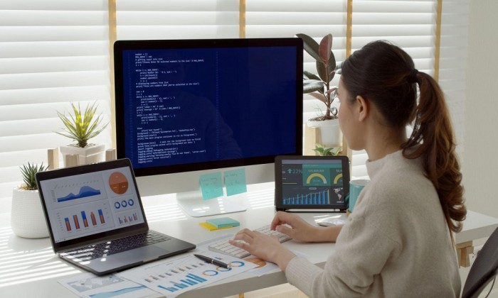 Doanh nghiệp điều chỉnh tăng lương, cạnh tranh thu hút nhân tài