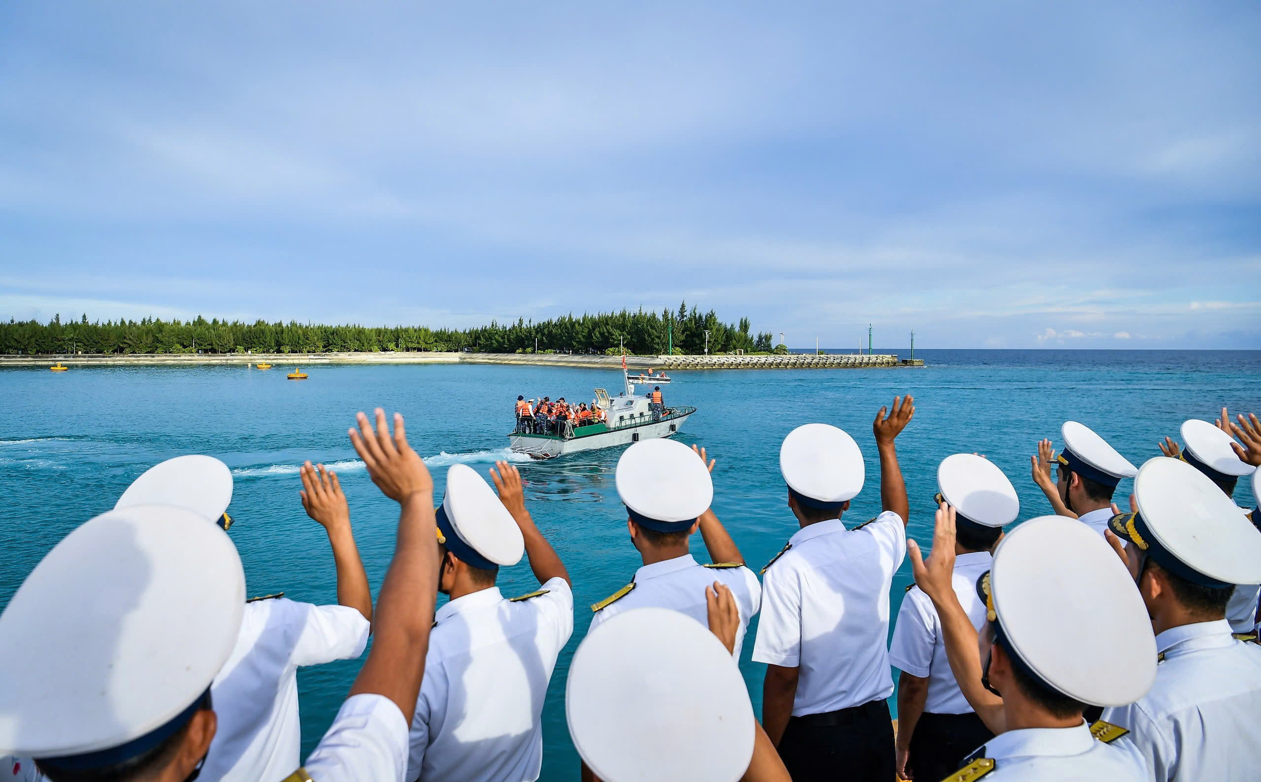 T&T Group chung tay phủ xanh Trường Sa: Lan tỏa tinh thần “vì một Việt Nam xanh, bền vững”