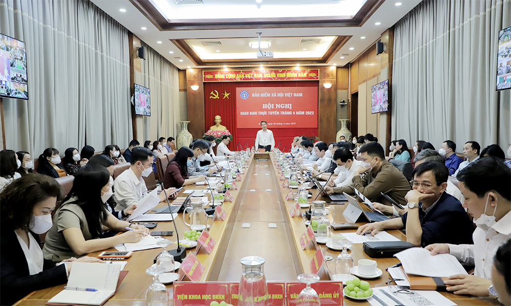 Xây dựng ngành BHXH Việt Nam hiện đại, chuyên nghiệp, hướng tới sự hài lòng của người dân, DN