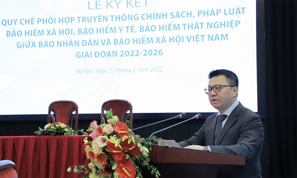 Cổ vũ, động viên nhân dân và NLĐ tích cực tham gia BHXH, BHYT, hướng tới mục tiêu BHXH, BHYT toàn dân