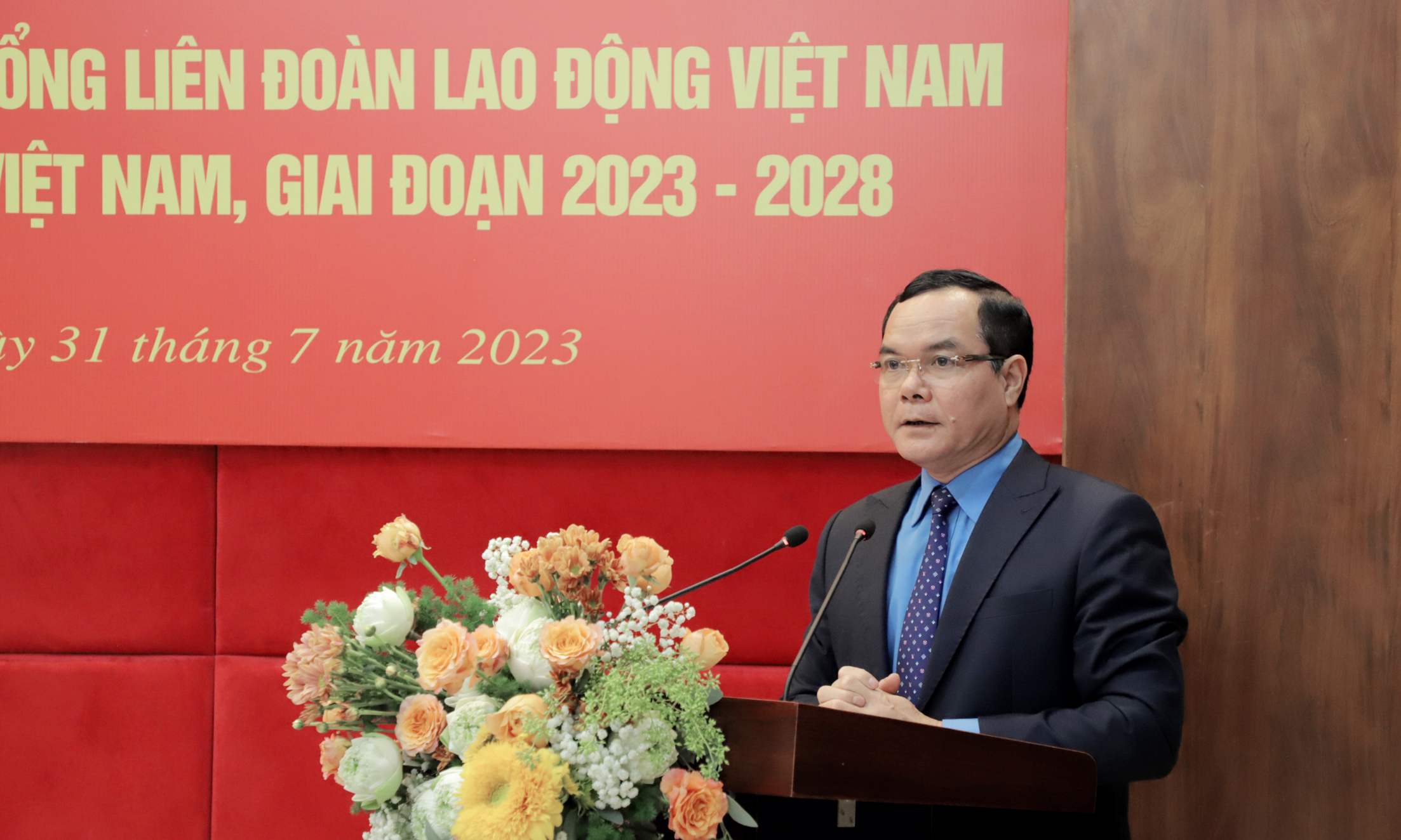 Chung tay bảo vệ quyền lợi người lao động