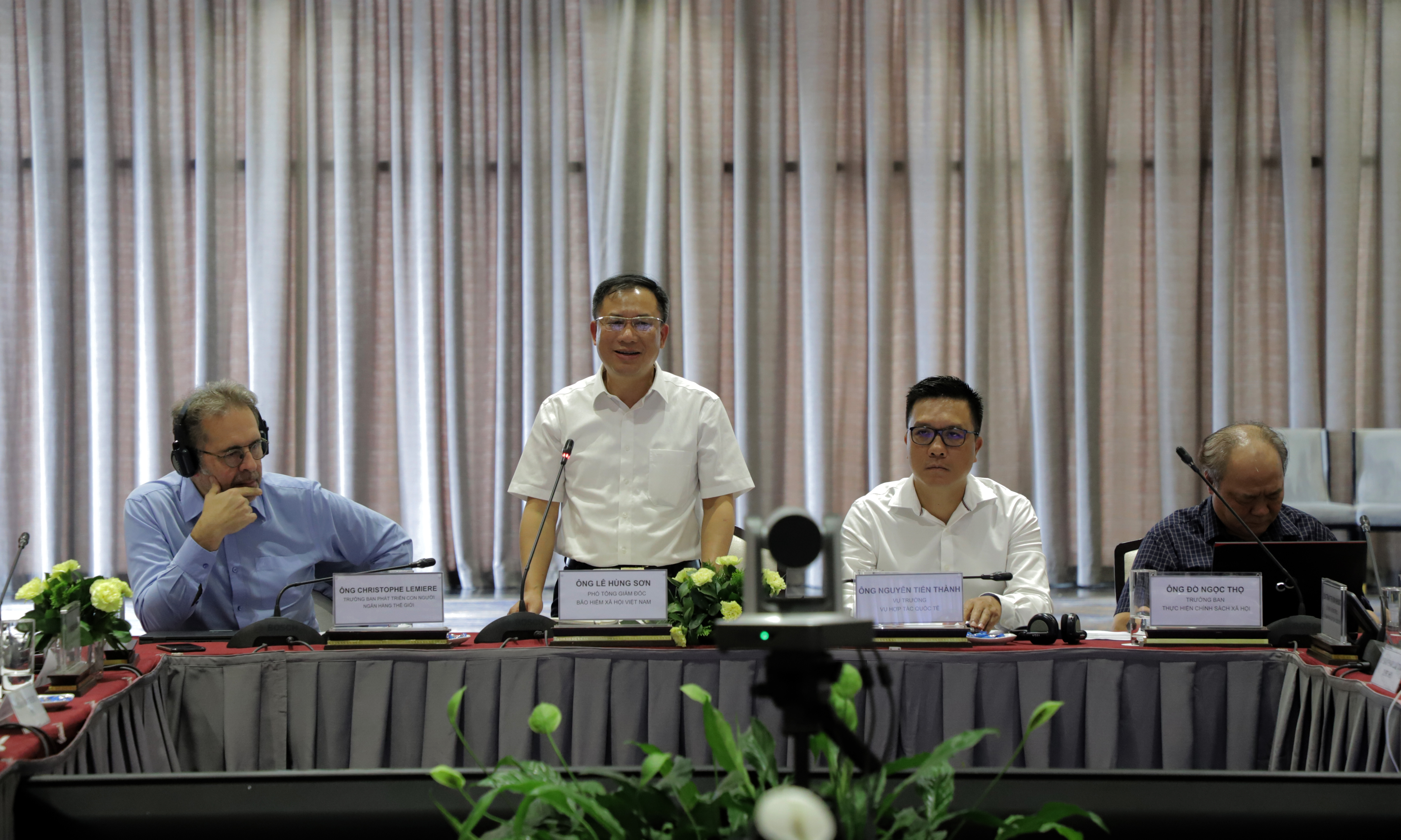 BHXH Việt Nam phối hợp với Ngân hàng Thế giới tổ chức Hội thảo Sửa đổi, bổ sung Luật BHXH