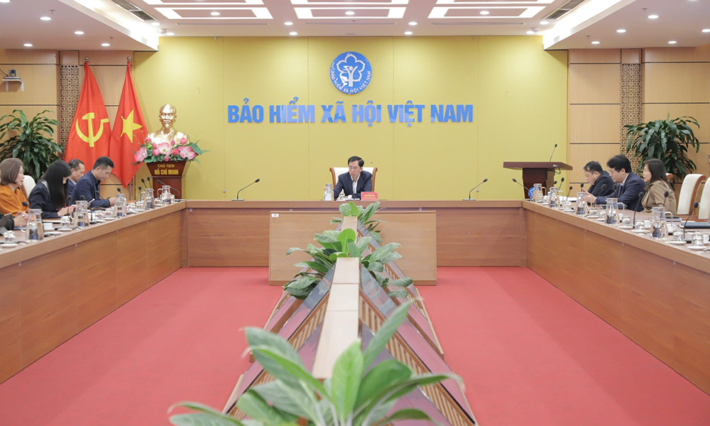 Chuyển đổi số toàn diện để phục vụ người dân